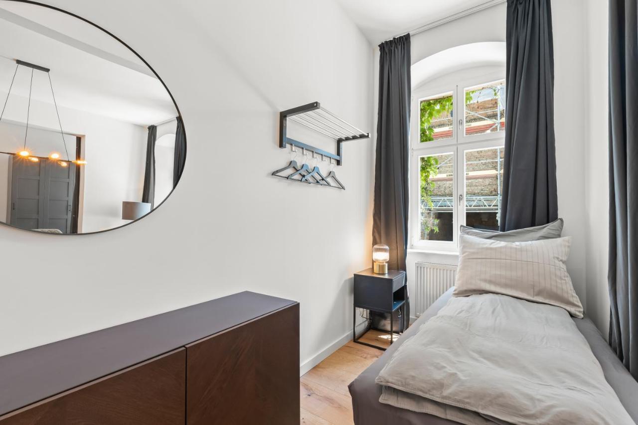 The Strassburger, Stylish 3 Bedroom Apartment In Downtown Berlin Bagian luar foto