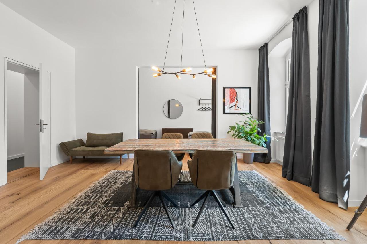 The Strassburger, Stylish 3 Bedroom Apartment In Downtown Berlin Bagian luar foto